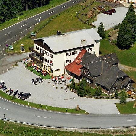 ホテル Gaberlhaus Salla エクステリア 写真