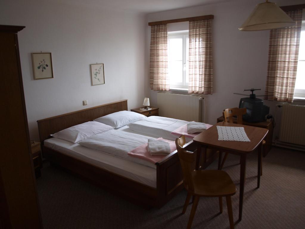 ホテル Gaberlhaus Salla 部屋 写真