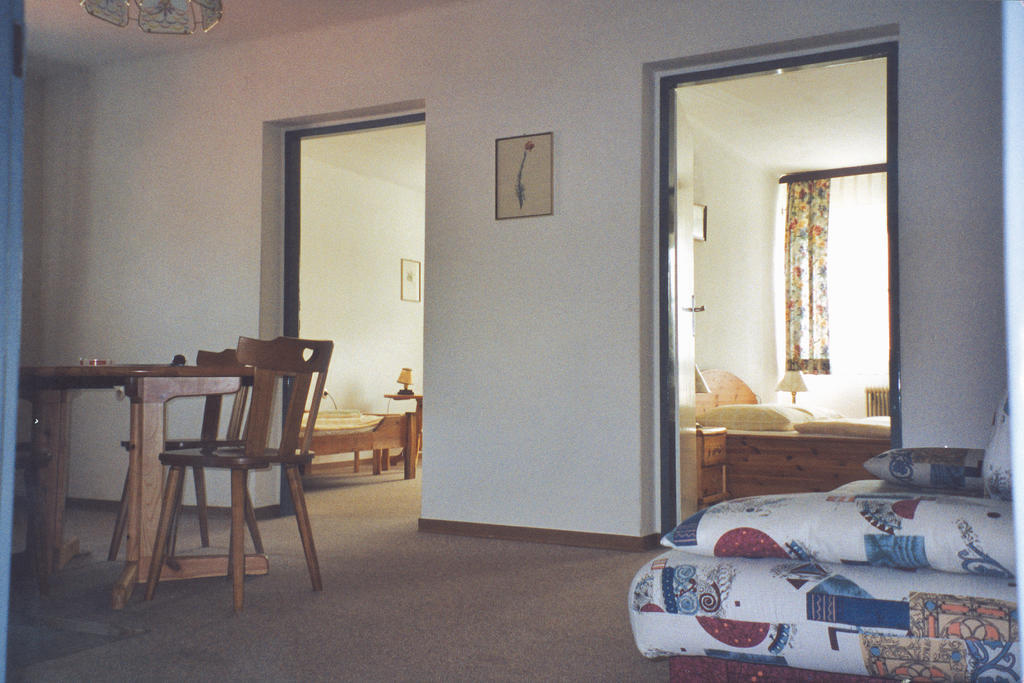 ホテル Gaberlhaus Salla 部屋 写真